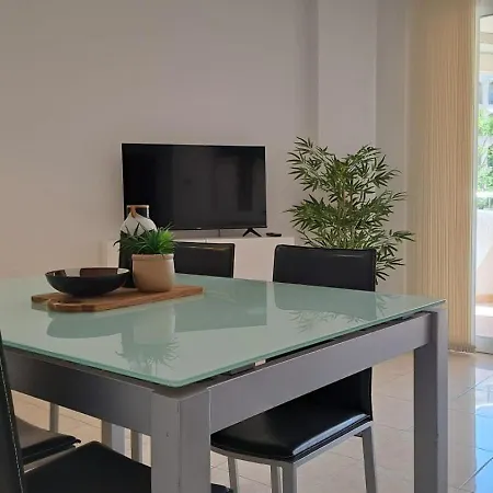 Noctua 020 Centro 3 Apartment Estepona